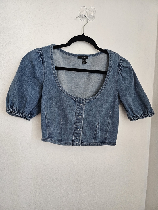 Forever 21 Tops - Forever 21 Blue Denim Puff-Sleeve Cropped Button-Front Top Sz S Festival Cowgirl